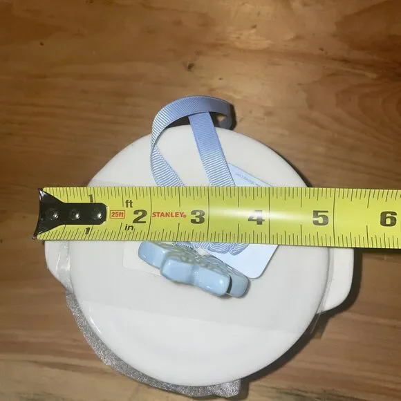 Rae Dunn Ceramic 5.5in Disney Frozen Covered Bowl CC01B34012 - Picture 8 of 8